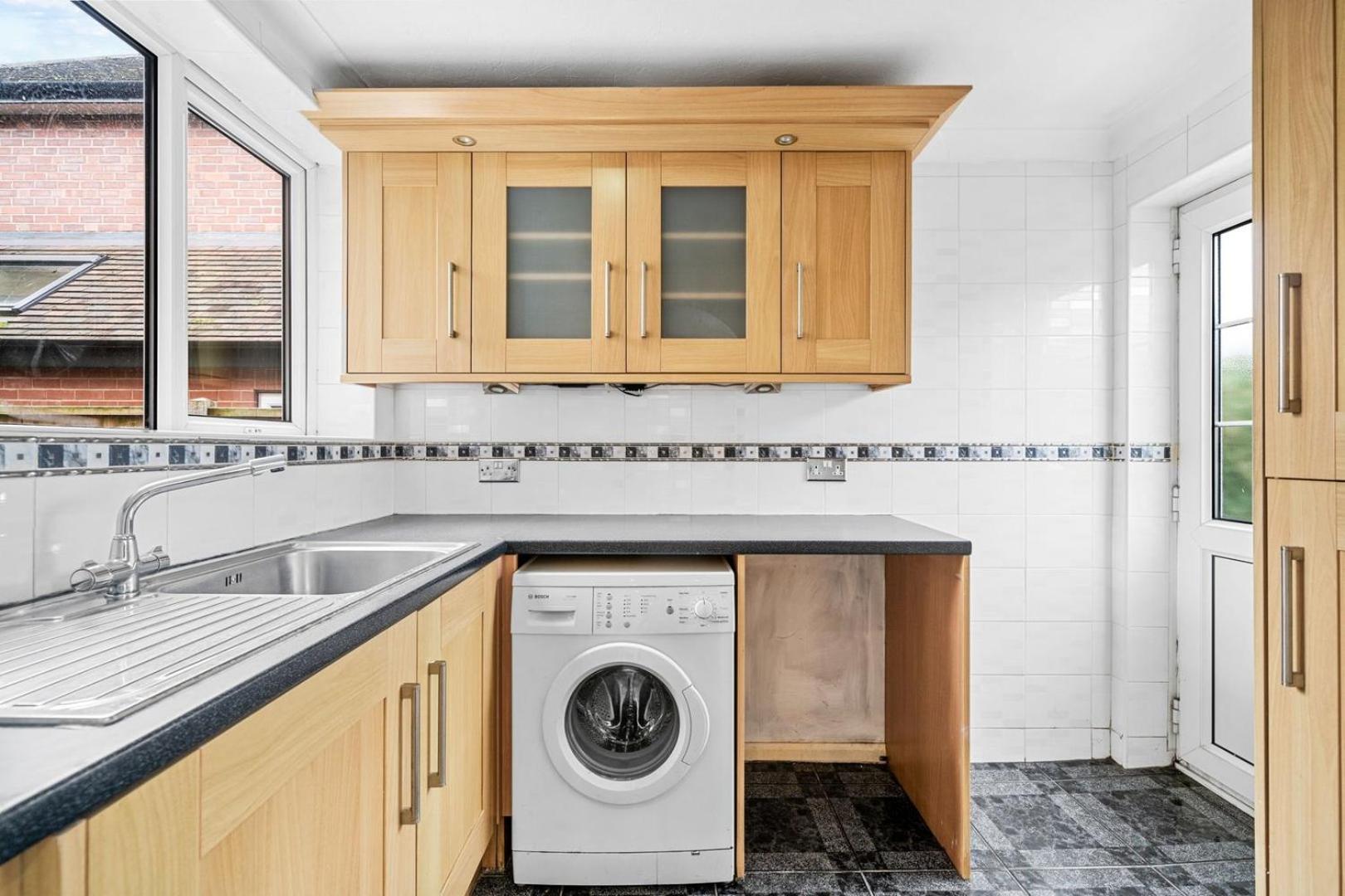 Spacious 5 Bedroom House Ноттингем Экстерьер фото